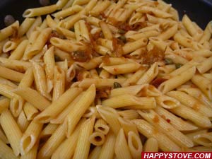 Spicy Penne Pasta with Pickled Tomatoes and Capers - By happystove.com
