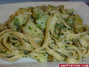 Fettuccine Rigate Pasta with Pesto Ricco - By happystove.com