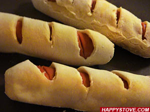 Ovenbaked Frankfurter Sausage Wrapped in Pizza dough