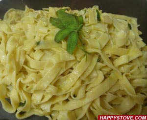 Tagliatelle Pasta with Sage and Butter Sauce - By happystove.com